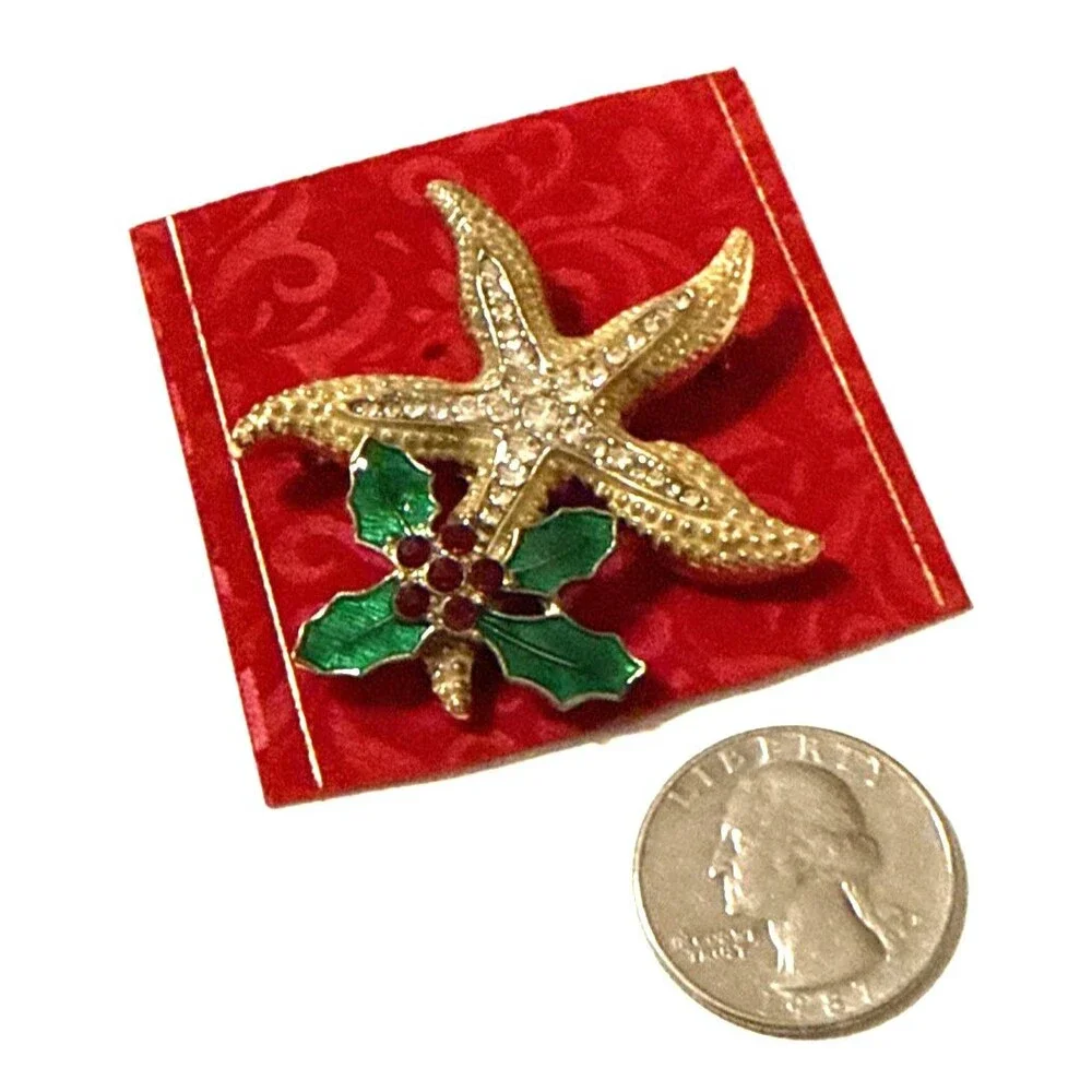 NWT Kohl’s Holiday Lane Starfish Christmas Brooch Rhinestones Enamel Pin 1.75”